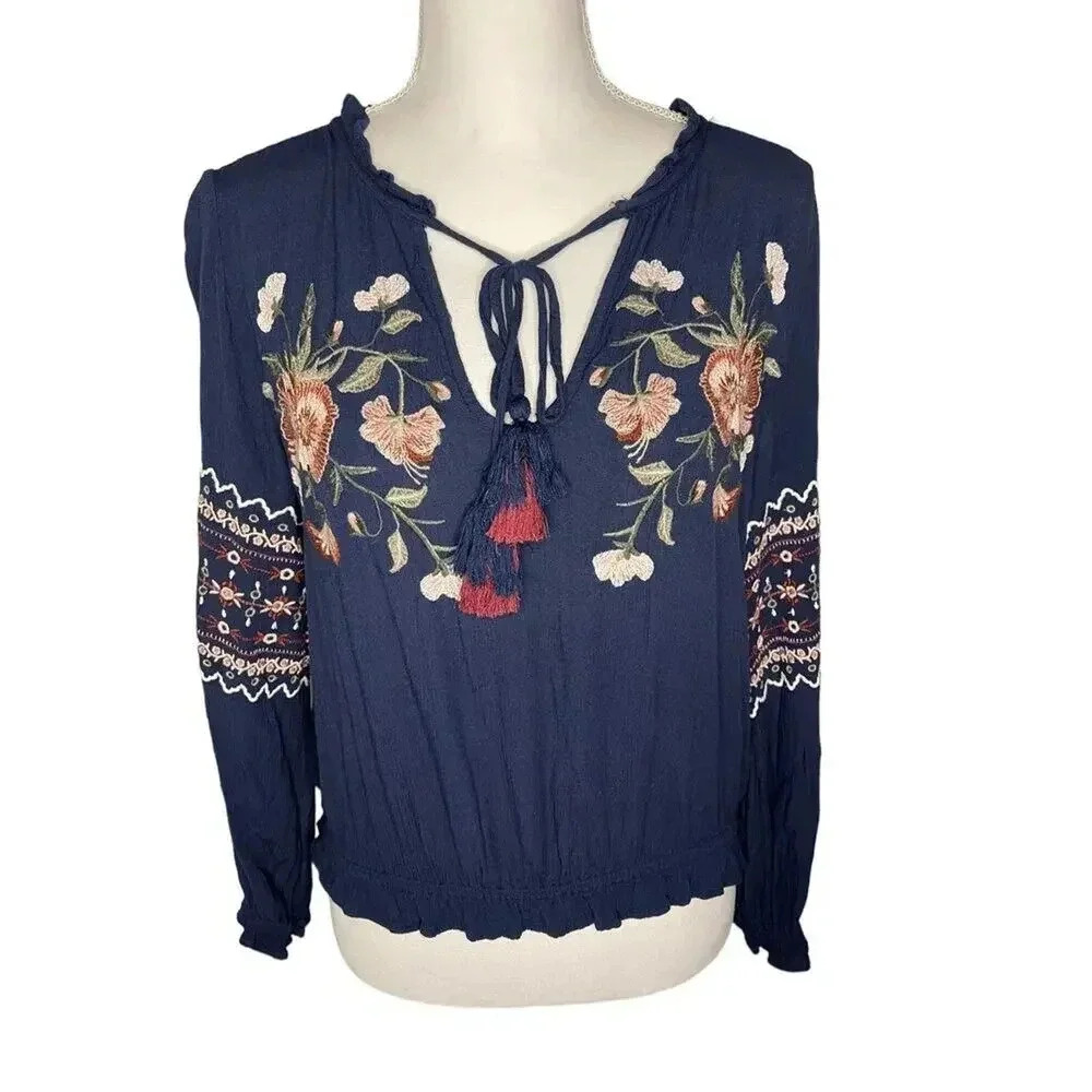 American Eagle Women’s Small Navy Embroidered Long Sleeve Blouse